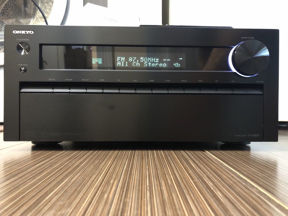 Onkyo TX-NR809 resiver