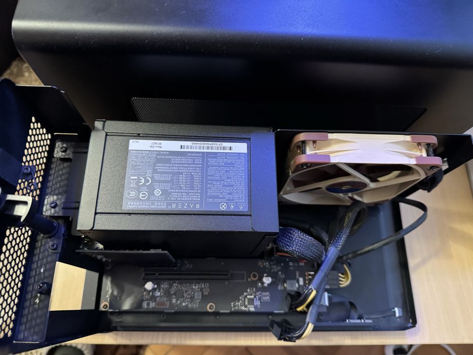 Razer Core X Chroma – eGPU, 700W, Thunderbolt, RGB,USB + LAN, Noctua