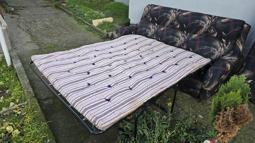 Диван-разтегателен