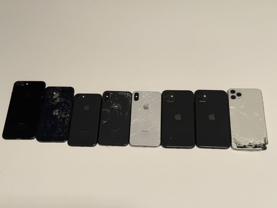 Lot Telefoane Apple Piese