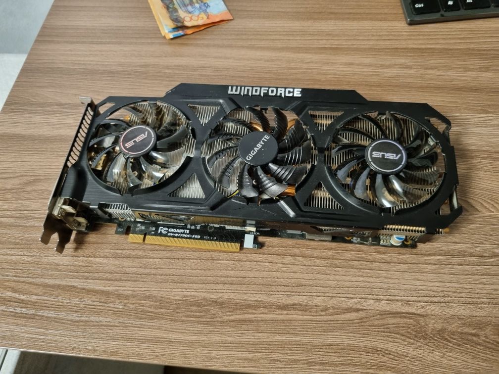 Видеокарта NVIDIA GTX 770