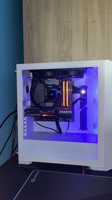 PC Gaming High-End + monitor LG ultragear 240hz