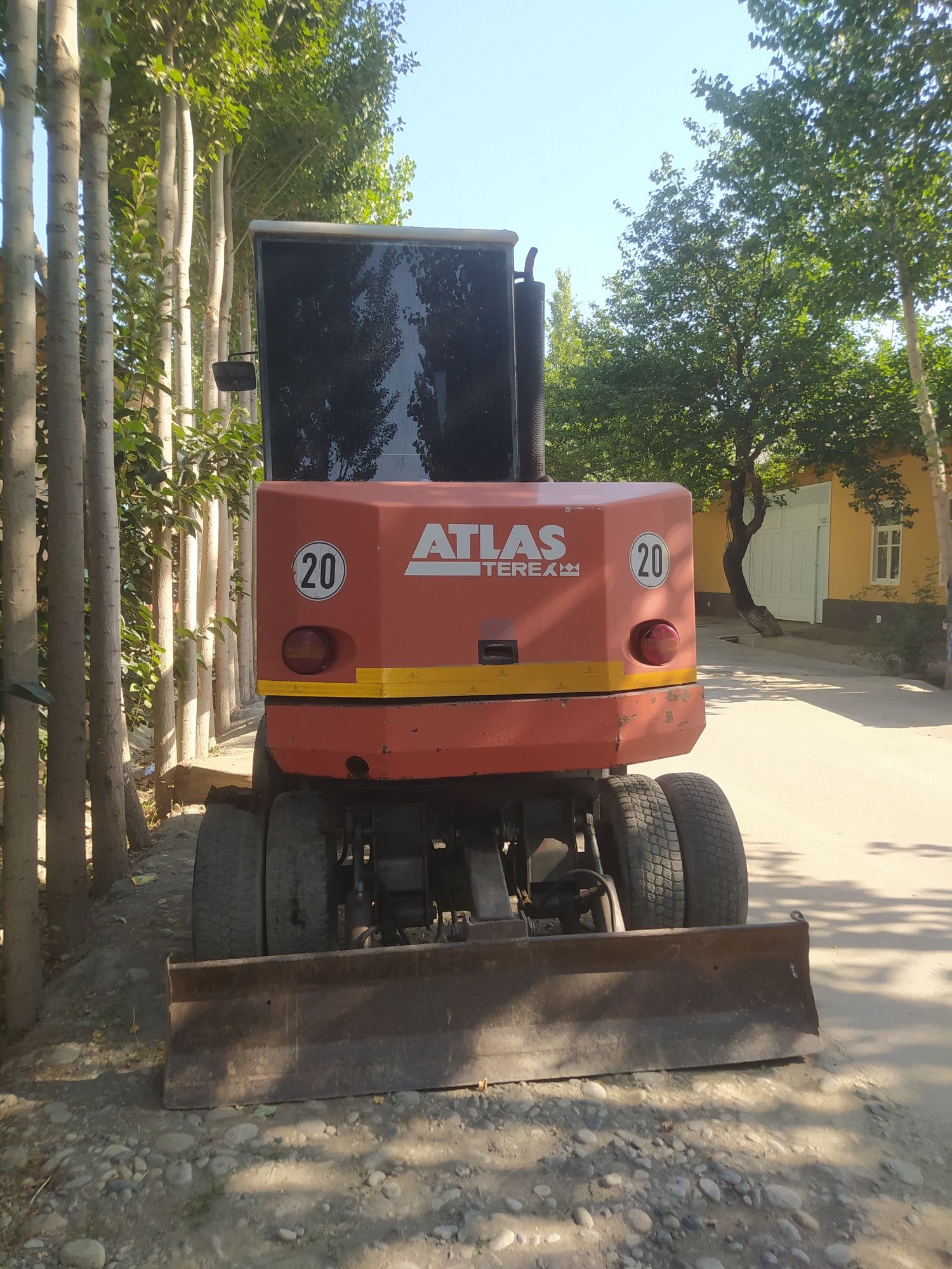 Xolati yaxshi ishlab turibdi