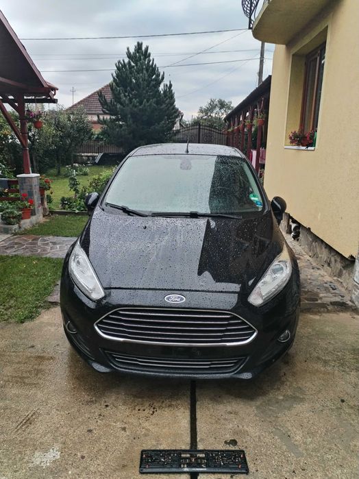 Ford fiesta titanium 2015