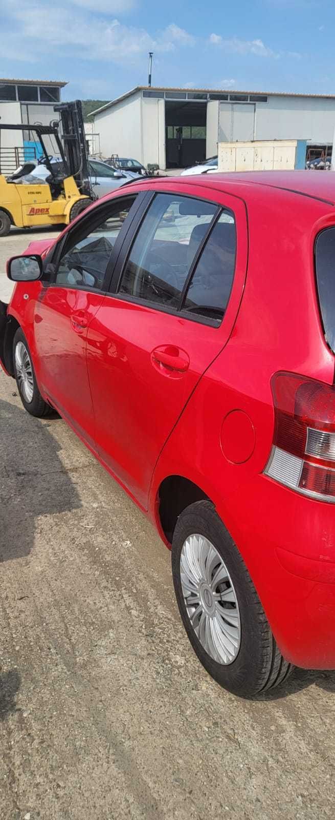 Usi stanga / dreapta  fata / spate Toyota Yaris 2008 - pret per bucata