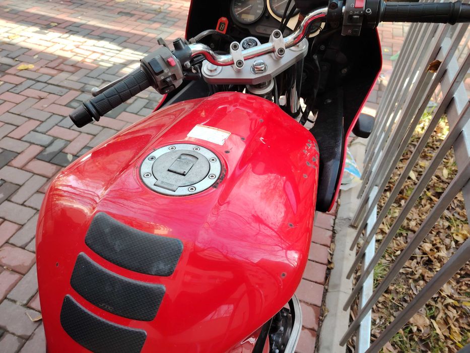 Motocicleta Yamaha Fz400 400cc "98, acte valabile iTP si RCA.