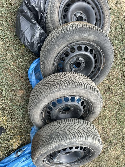 Jante 5x112 anvelope iarna 205 60R16 jante audi a4 b8