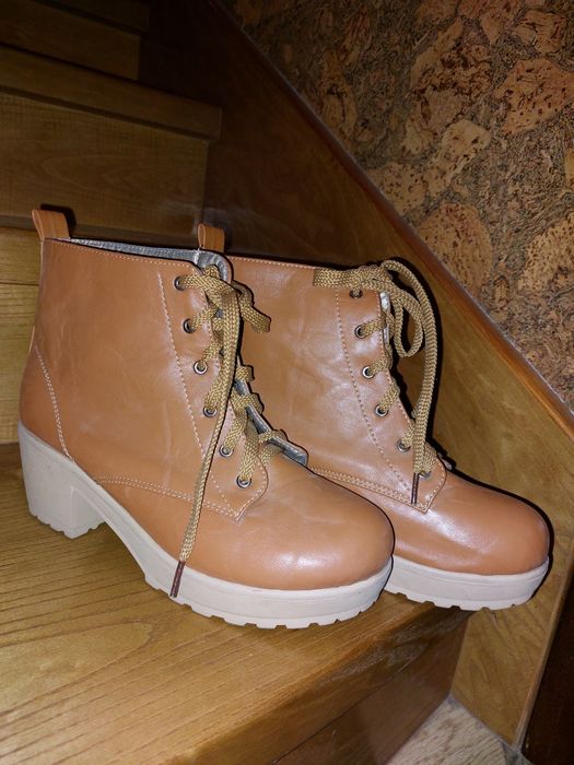 Новые ботильоны светло коричневого цвета