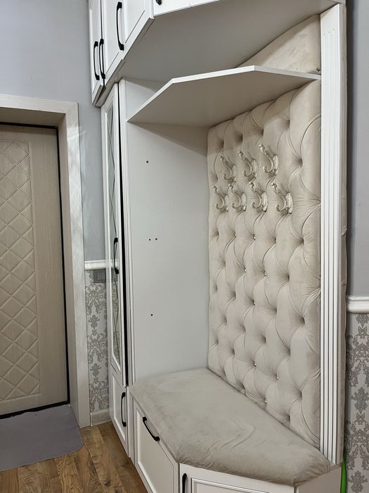 Продам прихожую б/у