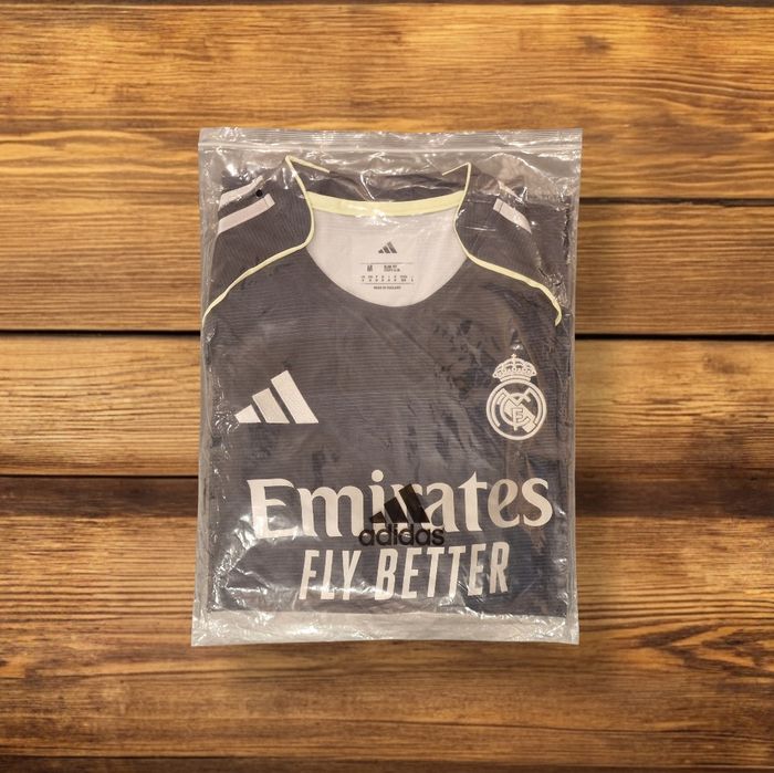 Реал Мадрид away kit 2025/26