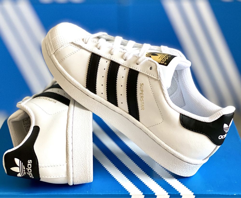 38 Adidasi Dama Adidas SUPERSTAR Noi, Originali