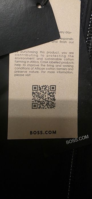 Geaca boss superbă  neagra