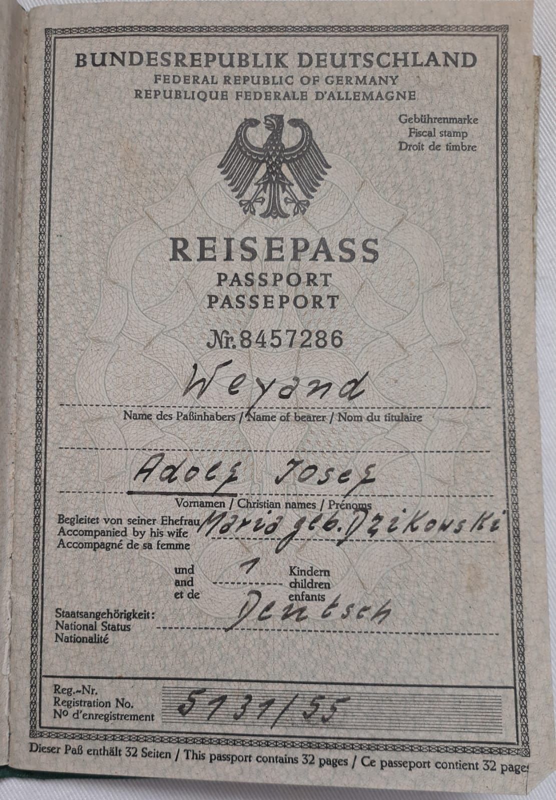 Pașaport vechi mai rar nu trimit în tara predare personala în centru