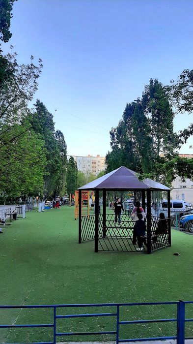 Продам 2х комн кв в 11 мкр.