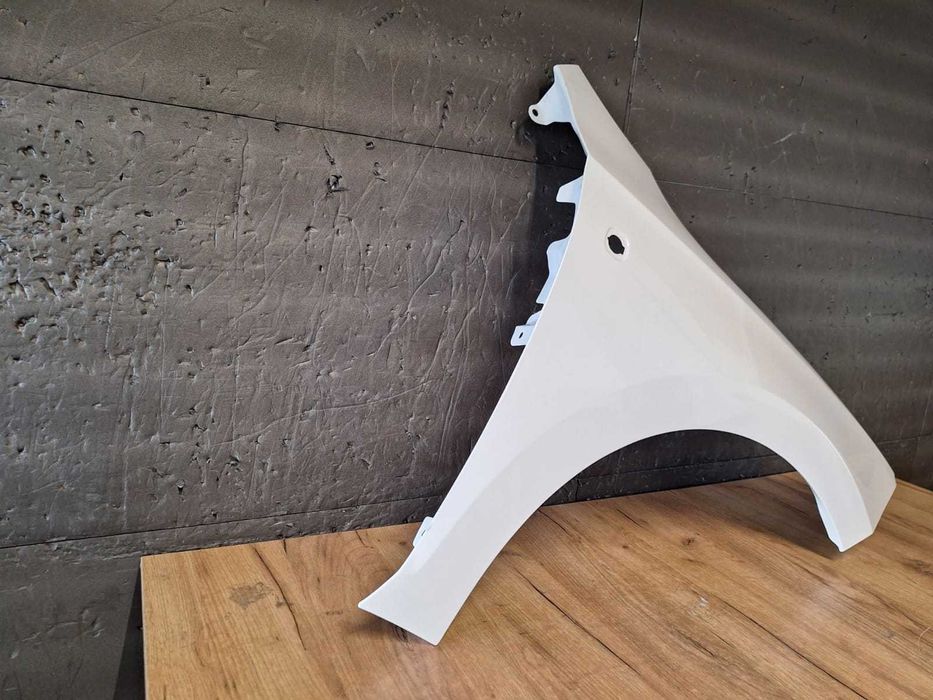 Aripa Fata Dreapta Skoda Rapid 2013-2017 (LB9A (Alb))