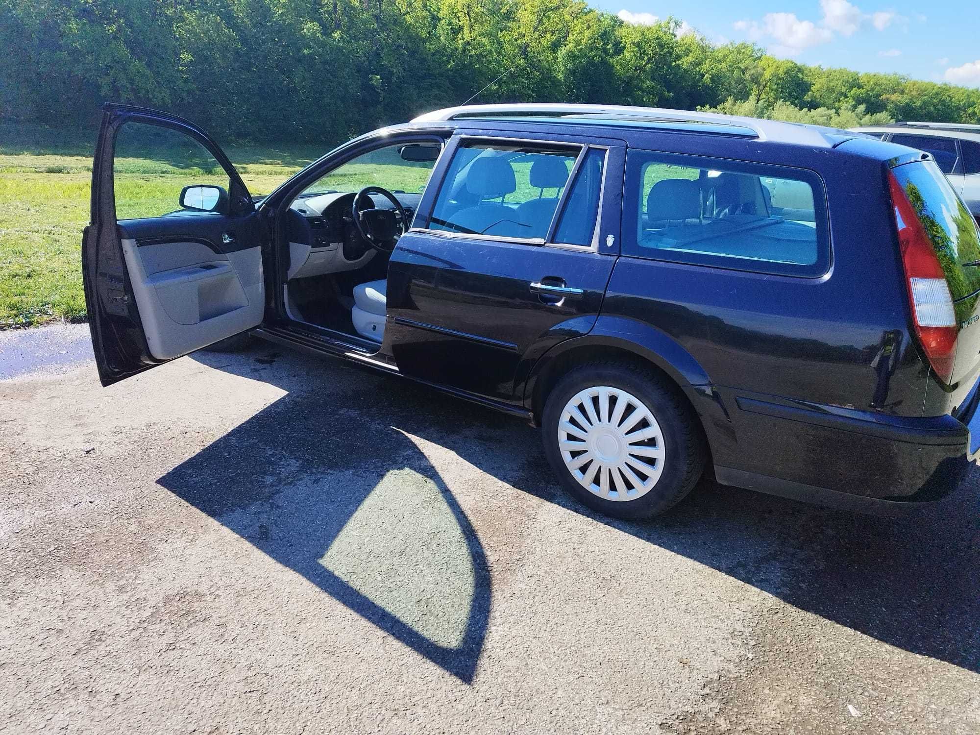 Vând Ford Mondeo Ghia, Negru, 2004