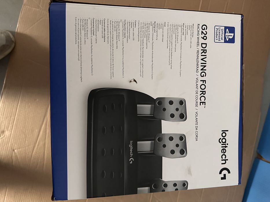 Volan Logitech G29 Driving Force PS3 PS4 PS5 Nou