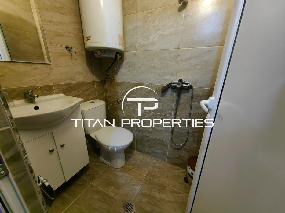 Продава се Двустаен апартамент в Варна, Център - 65 кв.м за 3524 €/кв.м - Снимка #14