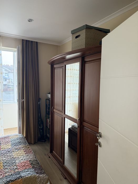 Спално обзавеждане от масив