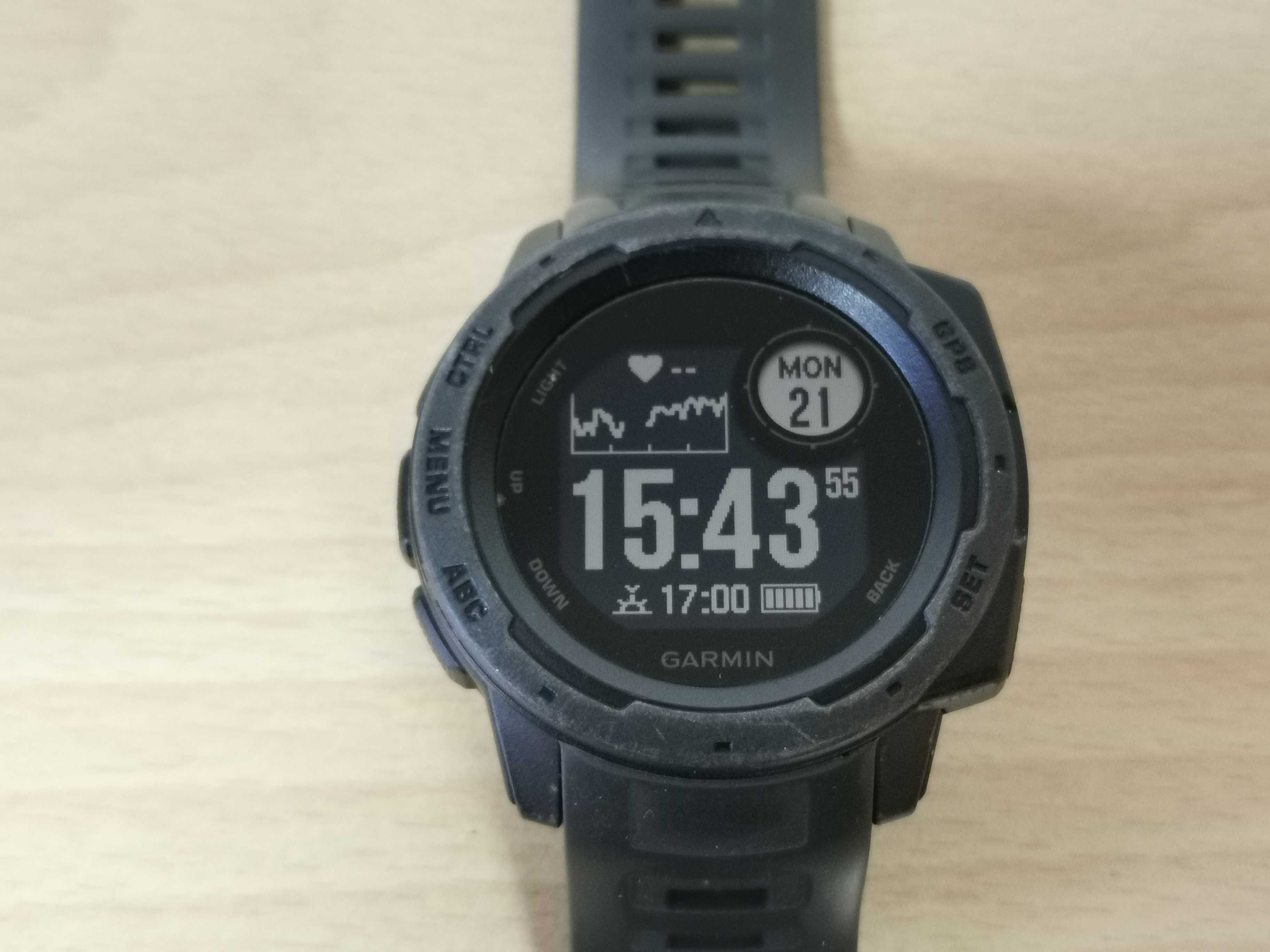 Garmin Instinct Graphite smartwatch