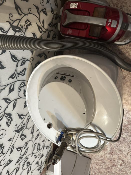 Продам аристон в отличном состоянии