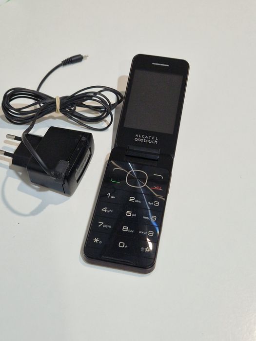 Telefon cu clapeta Lg