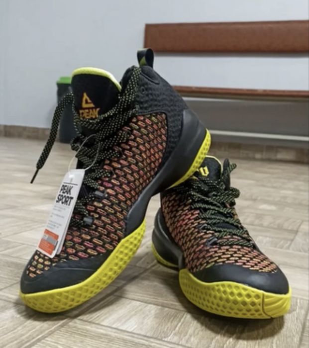 Peak спортивная кроссовка