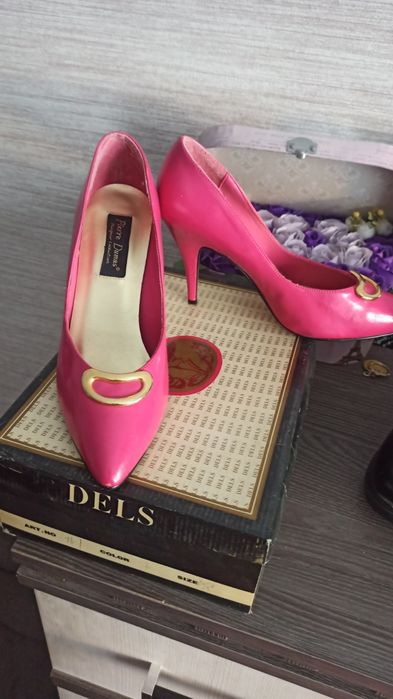 Туфли женские Pierre Dummas