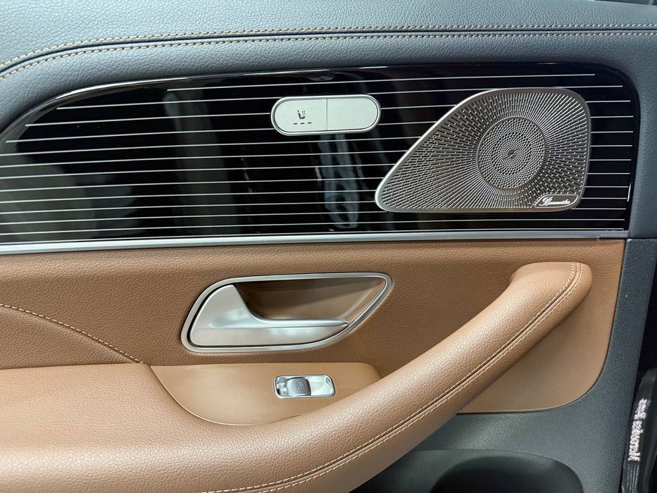 В продаже Mercedes Benz GLE 450