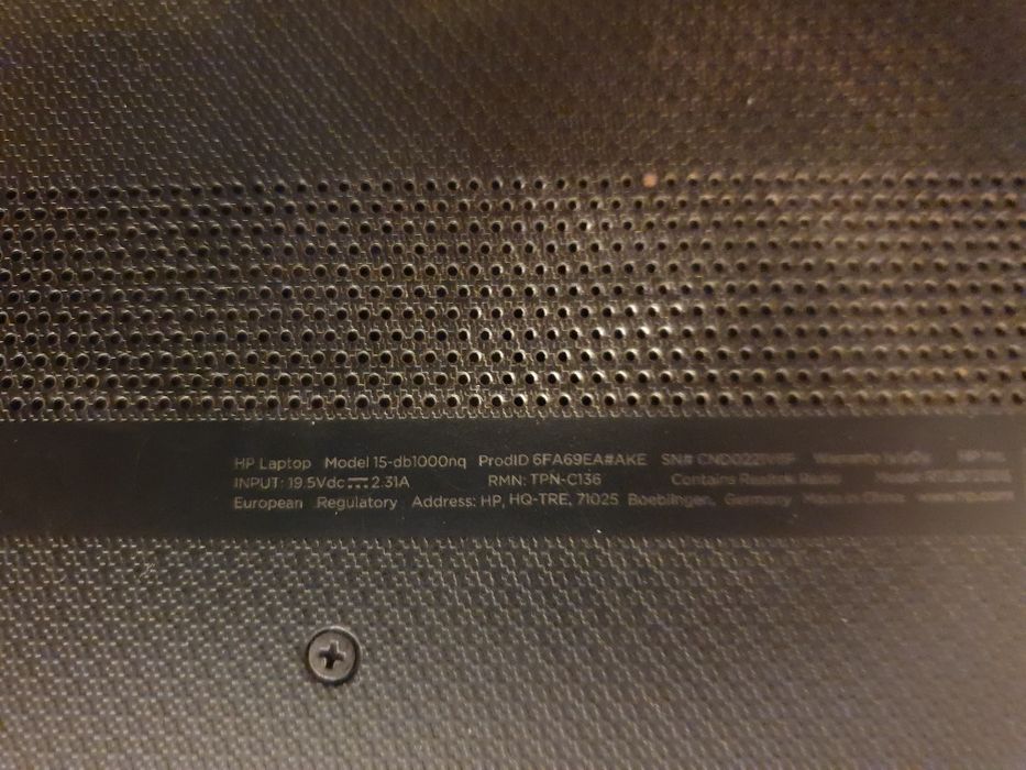 Laptop HP cu AMD Ryzen 3 3200U, 128GB SSD. 12GB Ram, Placa video 2GB