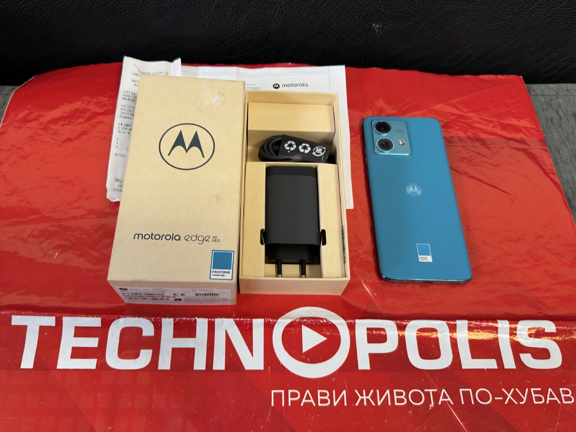 *** КАТО НОВ 256GB Motorola Edge 40 Neo 5G Гаранция Технополис 26 Blue