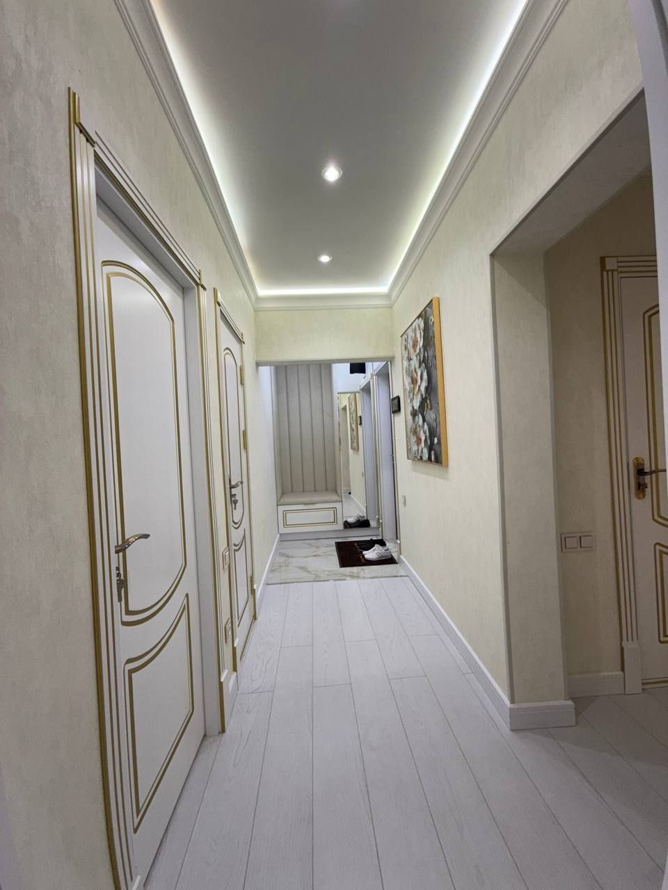 Продается 4х ком квартира на ул. С.Азимова, ор-р: кафе Эфенди, 90 м²