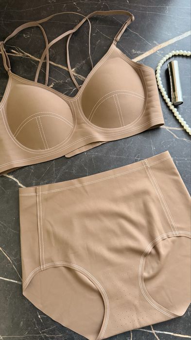 Комплект нижнего белья