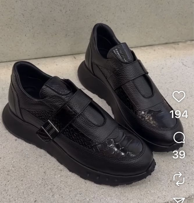 Продам женские кроссотуфли