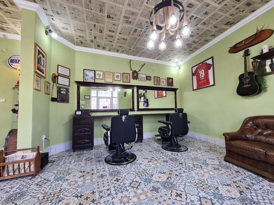 Post frizerie de inchiriat in Gradiste la piciorul podului