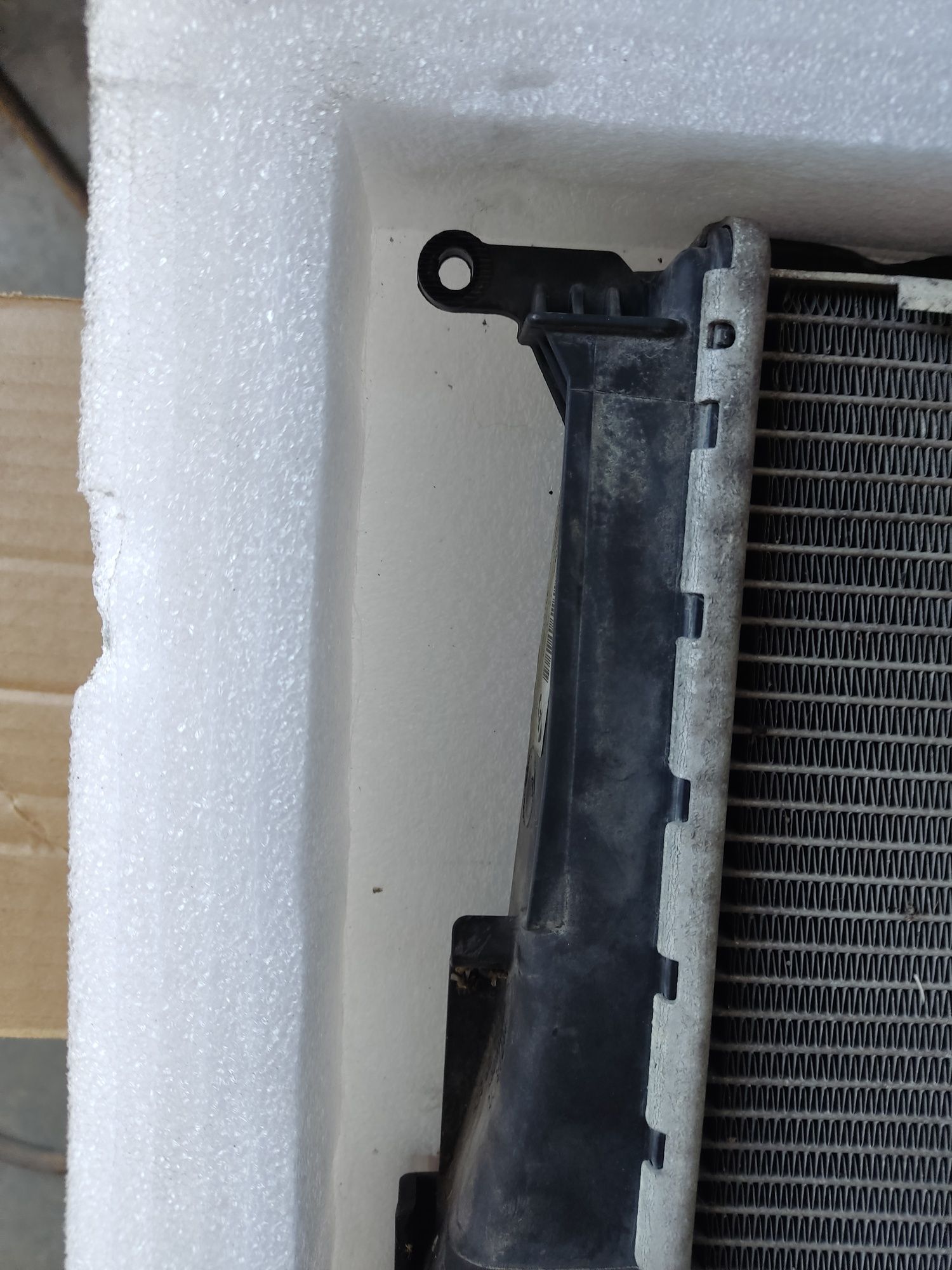 Воден радиатор BMW E90 E91 E92 E93 335D