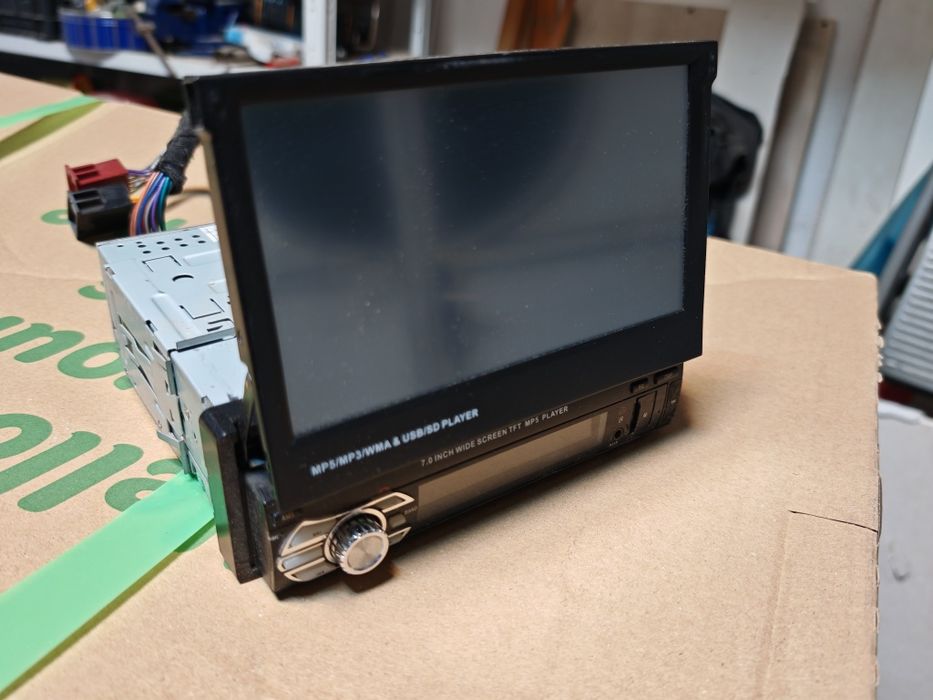 Player auto mp3/mp5   7 inch pliabil