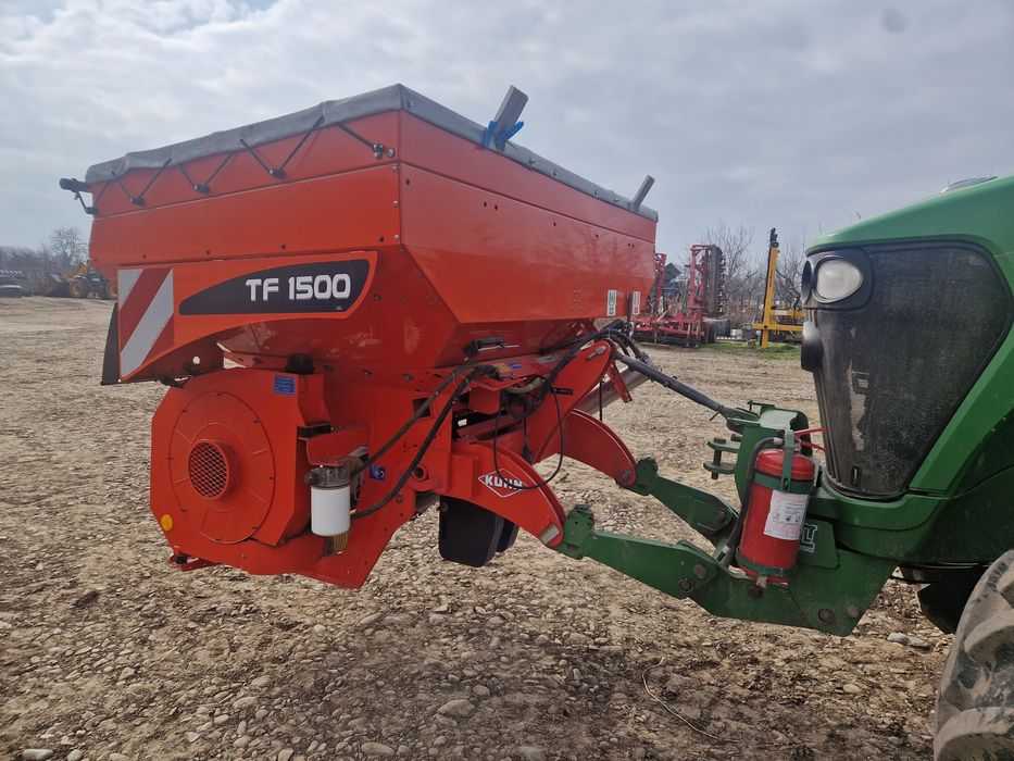 Kuhn Striger 8 randuri strip till benzi
