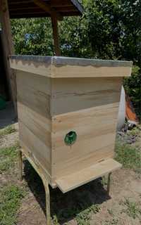 Нови пчелни кошери Дадан-Блат