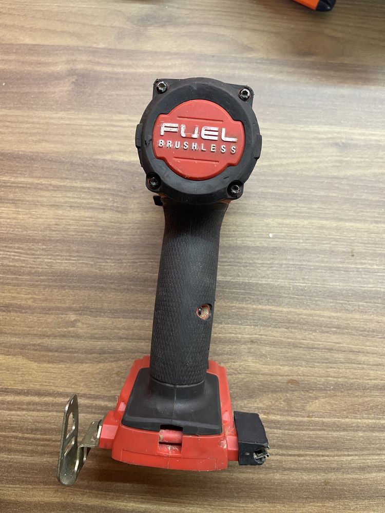 Продавам импакт Milwaukee M18 Fid 2