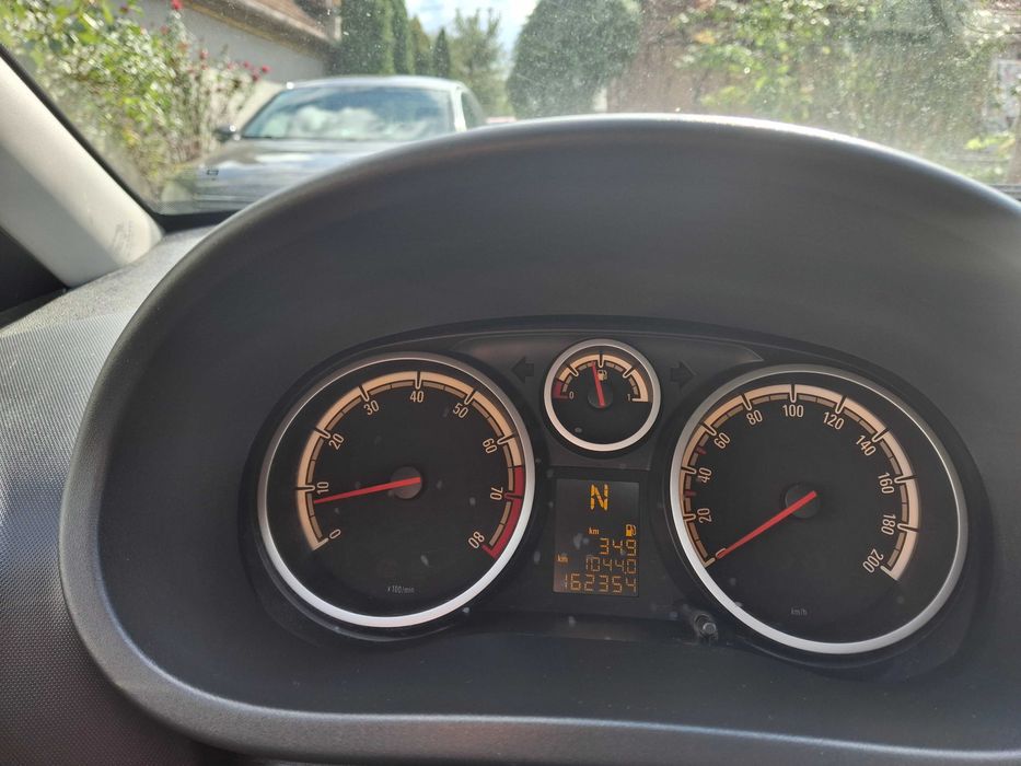 Autoturism Opel Corsa automat