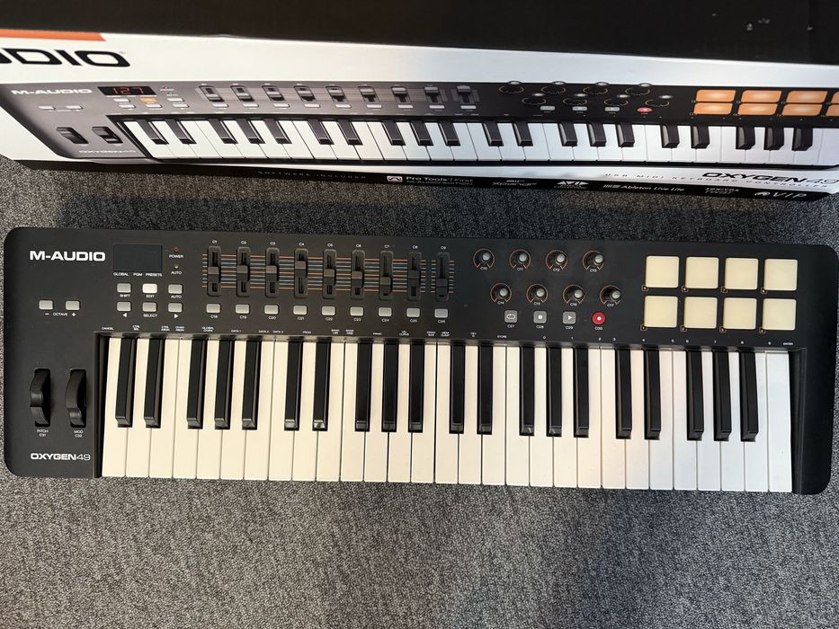 M-AUDIO OXYGEN 49 - Usb midi keyboard controller
