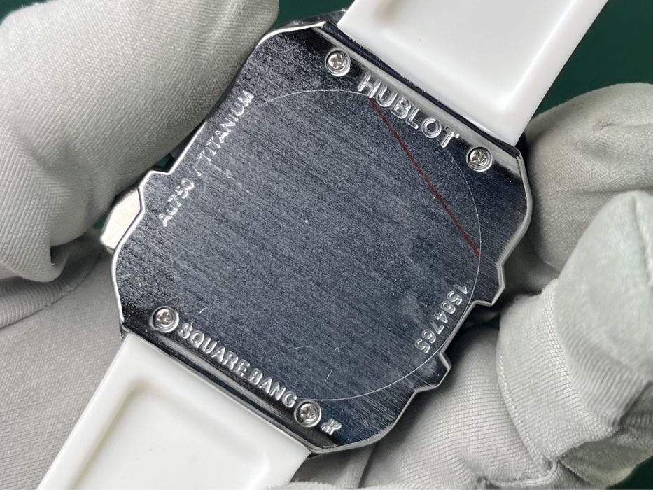 Бял hublot и черен Hulbot
