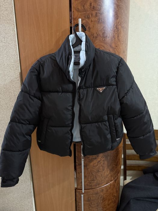 Продам куртку прада (не оригинал), и пальто корейская