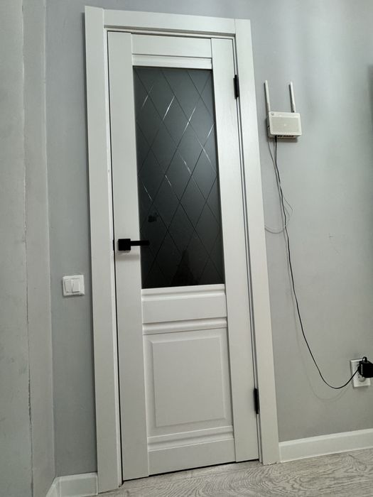 Продам дверь межкомнатный в идеальн.сост