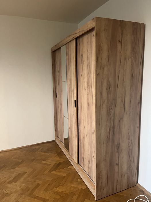 Montaj si confectionare mobilier
