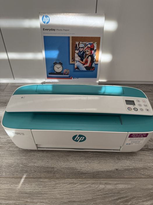 Vand imprimanta noua HP