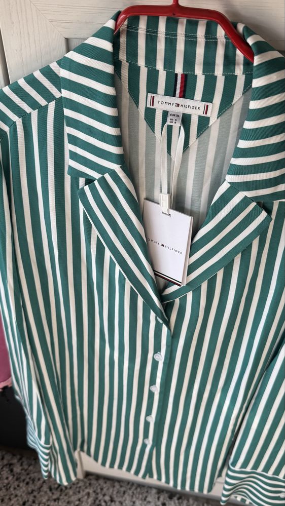 Нова дамска риза Tommy Hilfiger размер М