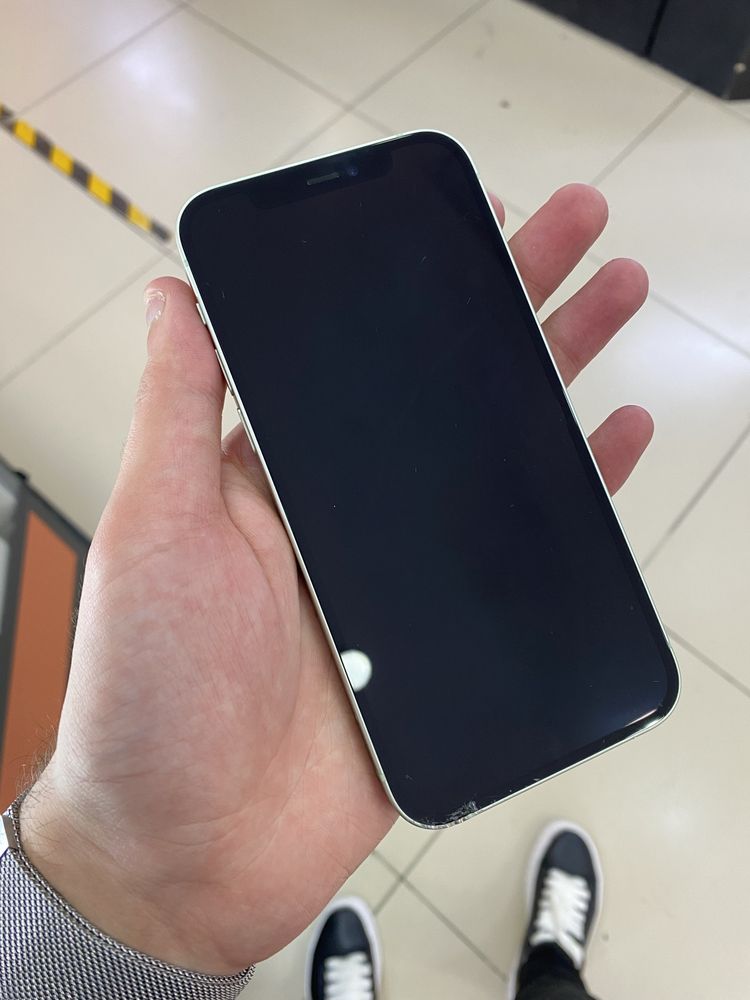 Телефон Продам Iphone 12 128Gb