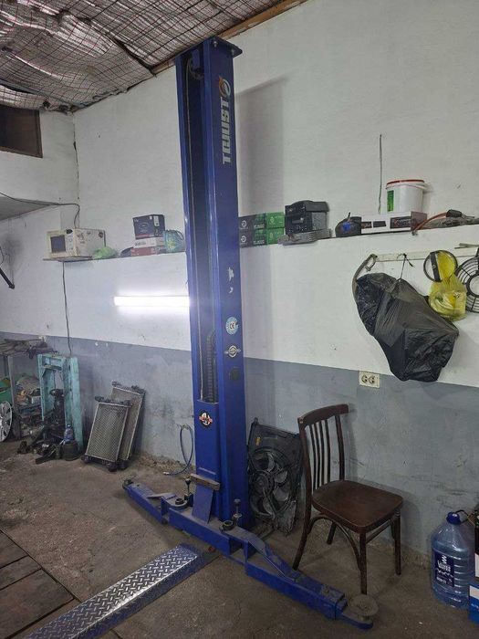 Подъемник машины, тиски слесарные, пресс, стол